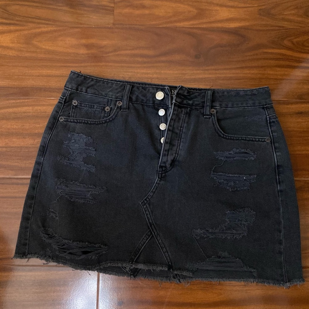 Distressed Denim AE Skirt - Picture 4 of 7